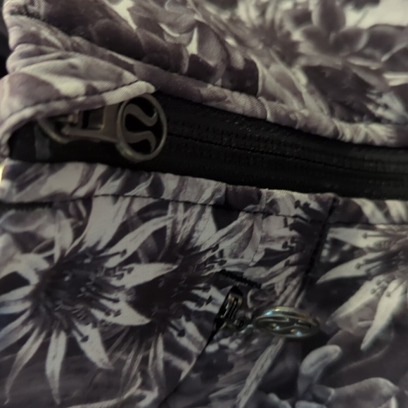 Lululemon Jacket - Picture 4 of 6